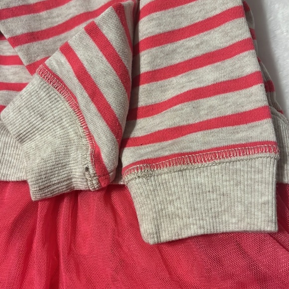 Baby GAP X Disney Love Ruffle Tulle Hemmed Sweater Dress size 2 Toddler - Picture 13 of 13